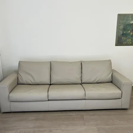 Apartment Casa Sandra A 100 Mt Dal Mare Livorno